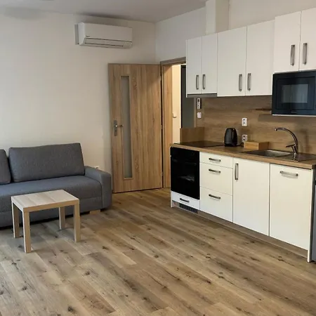 Apartment Urban Oasis Оломоуц Экстерьер фото