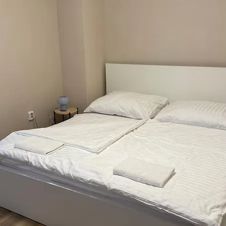 Apartment Urban Oasis Оломоуц Экстерьер фото